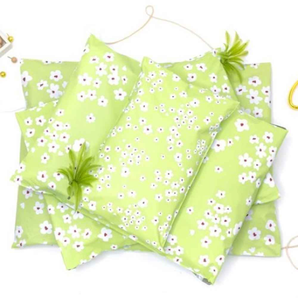 Wildflowers Poly Mailers 12x15.5 Pack of 25 - Picture 4 of 8